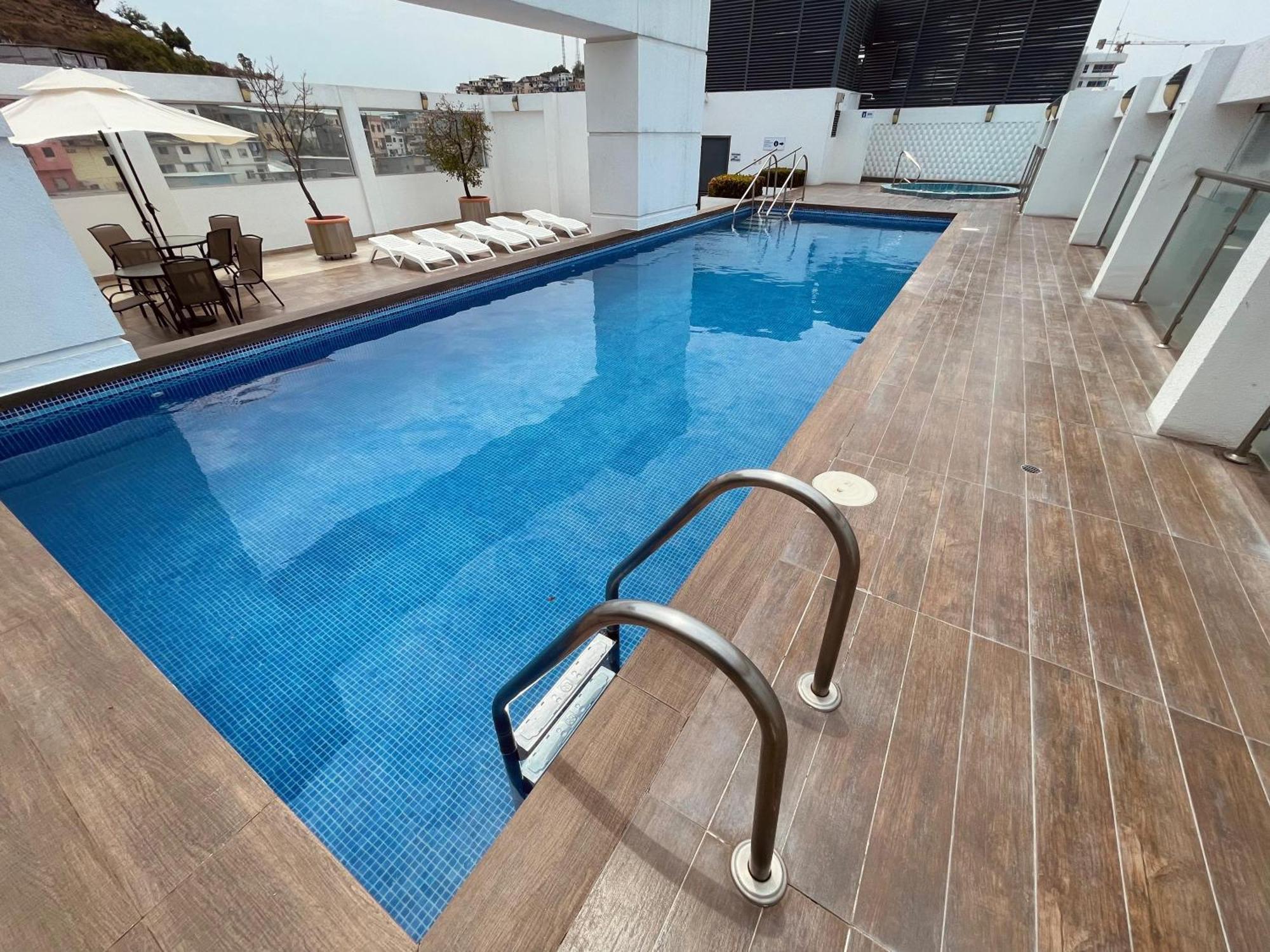 Suite Riverfront Puerto Santa Ana Guayaquil Ngoại thất bức ảnh